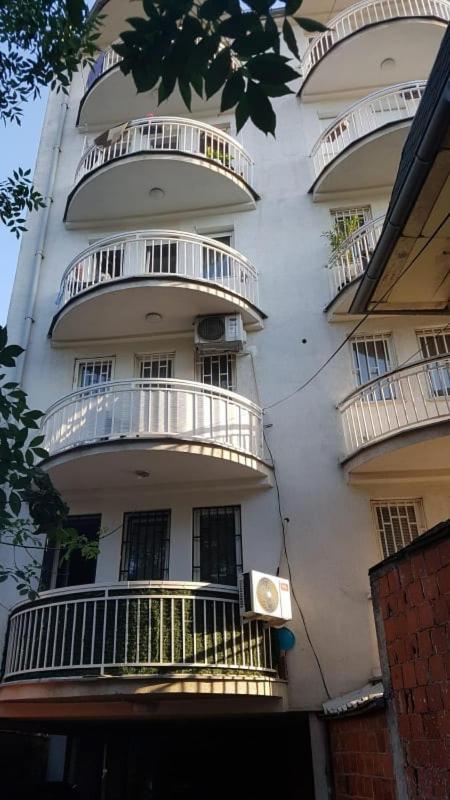Redon Apartment Пристина Екстериор снимка